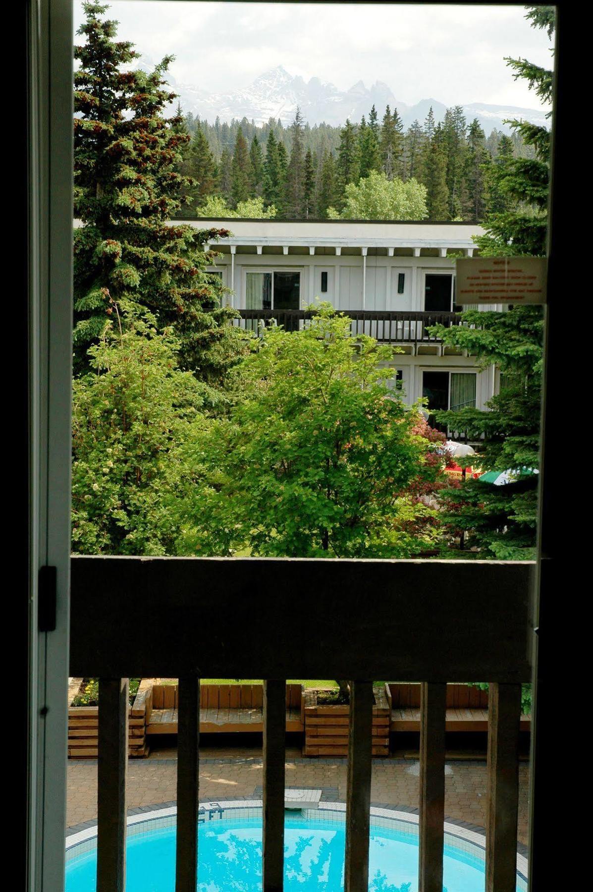 Banff Voyager Inn Dış mekan fotoğraf