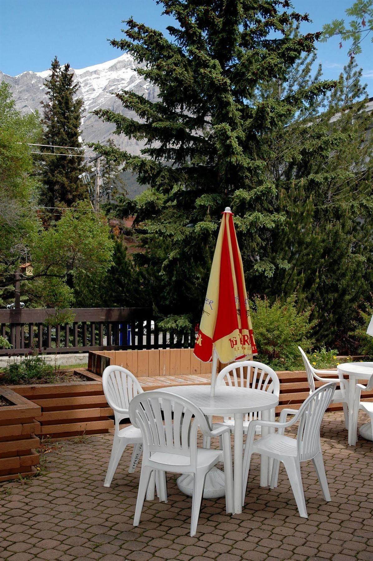 Banff Voyager Inn Dış mekan fotoğraf